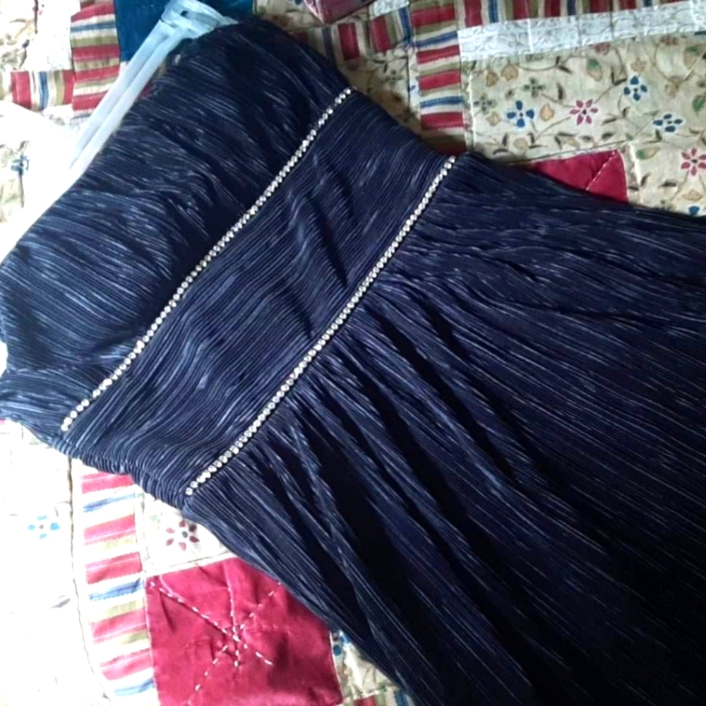 Stress mini black dress size 7/8